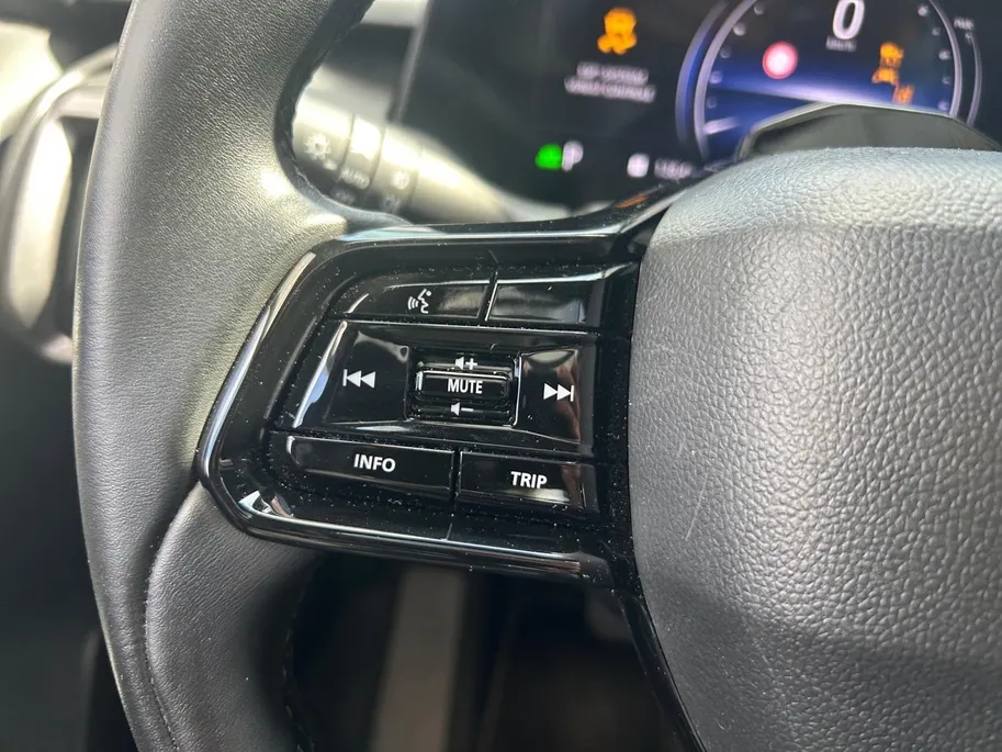 Suzuki e Vitara Style 61 kWh | Apple Carplay/Android Auto | electronic climate controle | 360 Parkeercamera | Panorama dak | Stoelverwarming |