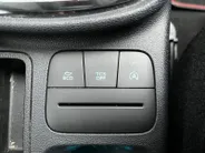 Ford Fiesta 1.0 EcoBoost ST-Line |Apple Carplay/Android Auto|lichtmetalen velgen 17'| Spoiler| Voorruitverwarming|12 maanden Bovag garantie|
