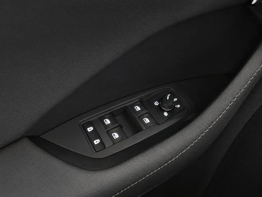 Škoda Kodiaq Sportline Business 1.5 TSI PHEV 150kW / 204PK DSG | Trekhaak wegklapbaar | Herwaardering | Uit voorraad leverbaar!