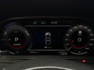 Nissan Juke 1.6 Hybrid N-Connecta | Achteruitijcamera | Parkeersensoren voor- en achter | Climate control | Navi | Apple/Android Carplay | Keyless entry/start | Digital dashboard | LMV