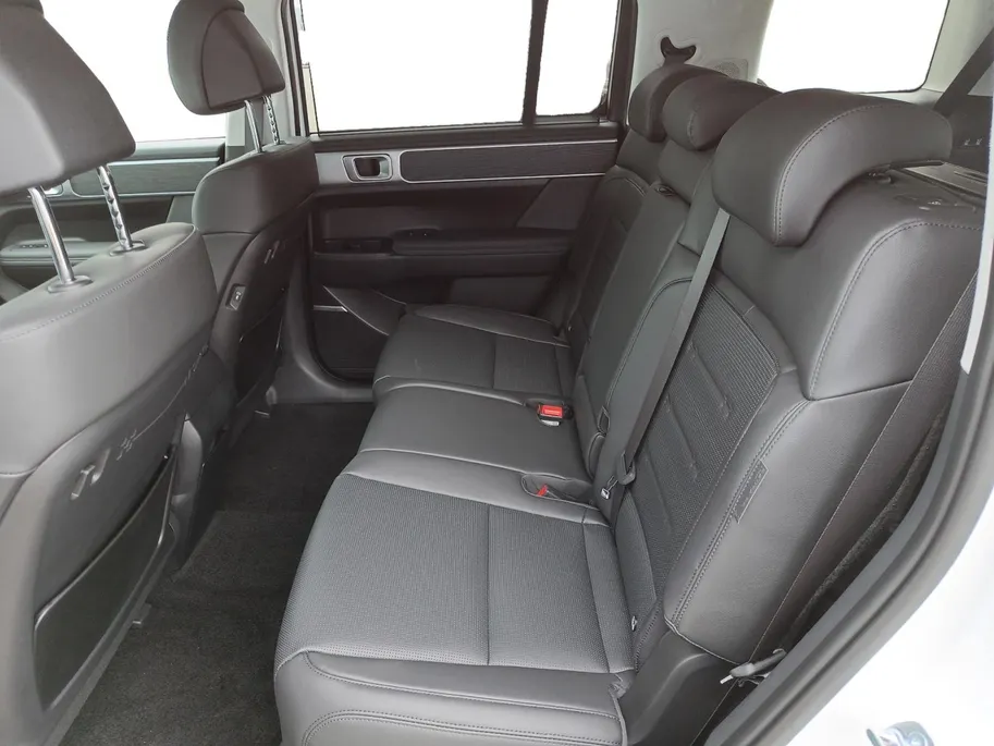 Hyundai Santa Fe 1.6 T-GDI PHEV Premium Pro 4WD 7p Uit voorraad leverbaar