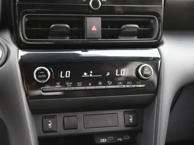 Toyota Yaris Cross 1.5 Hybrid 130 GR SPORT | HEAD-UP | JBL-AUDIO | 18'' LM-VELGEN |PARK-SENSOREN | BLIND SPOT