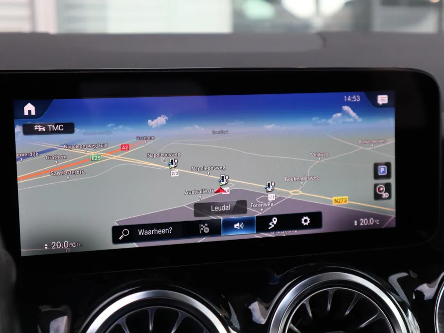 Mercedes-Benz GLA 250 e AMG Line l Trekhaak l Panoramadak l Keyless l Stoelverwarming l Memory
