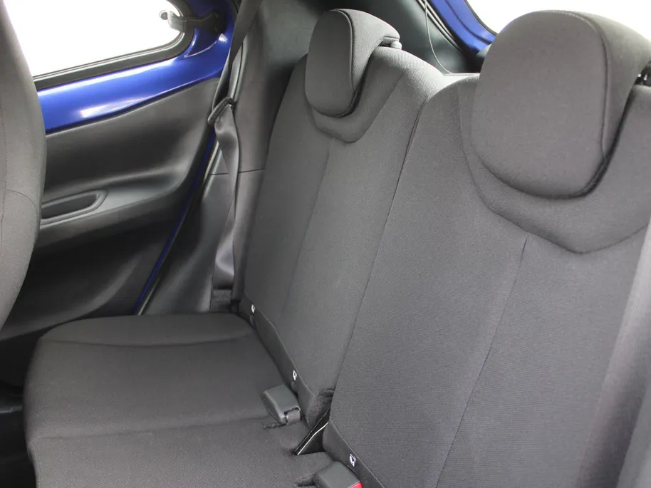 Toyota Aygo X 1.0 VVT-i MT Play | All season 17' | Apple carplay/Android auto | Cruise | Airco | Camera |