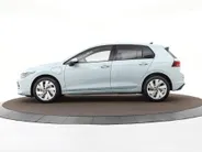Volkswagen Golf Life Edition 1.5 eHybrid 204 PK 6 versn. DSG · Achteruitrijcamera · Draadloze telefoonlader · Comfort pakket ·