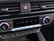 Audi A4 Avant 35 TFSI 150pk S edition Competition · Trekhaak · Camera ·  Stoelverwarming · Apple/Android Car Play · Adaptive Cruise Control ·  Clima · Drive select · Leder/Stof · Garantie t/m 23-07-2028 of 100000km.