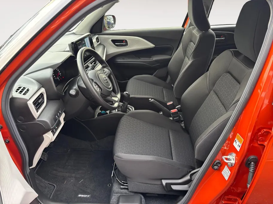 Suzuki Swift 1.2 Comfort | Actiekorting €2200,- | Beperkte Voorraad | Private Lease vanf €299,- | Led verlichting | Smart entry systeem | Apple Carplay & Android auto |