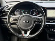 Kia e-Niro DynamicLine 64 kWh 1e Eigenaar | Accu 100% | Navigatie | Apple CarPlay & Android Auto | Camera | Metallic lak | Stoel & stuurverwarming | Allseason banden | Bovag garantie | NAP