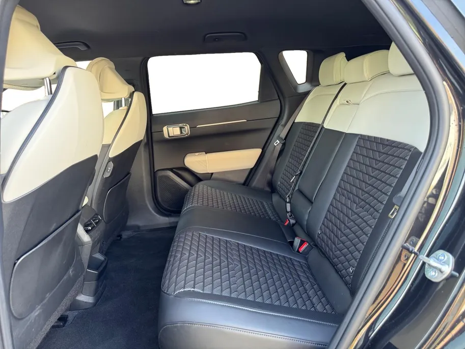 Kia EV4 Hatchback GT-Line Business Edition 81.4 kWh | Demo model | Stoel-Stuur verwarming | Draadloos Apple Carplay - Android Auto | GT-Line Exterieur en Interieur Details | Kia Leiderdorp 071 760 06 00