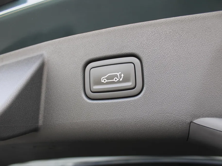 Kia Seltos 1.6 T-GDi DCT7 X-Line Demo Edition | Stuur-/stoelverwarming + ventilatie | 360 Camera | Leer | Elek. stoelverstelling | Telefoonlader | LED | 19' LM |