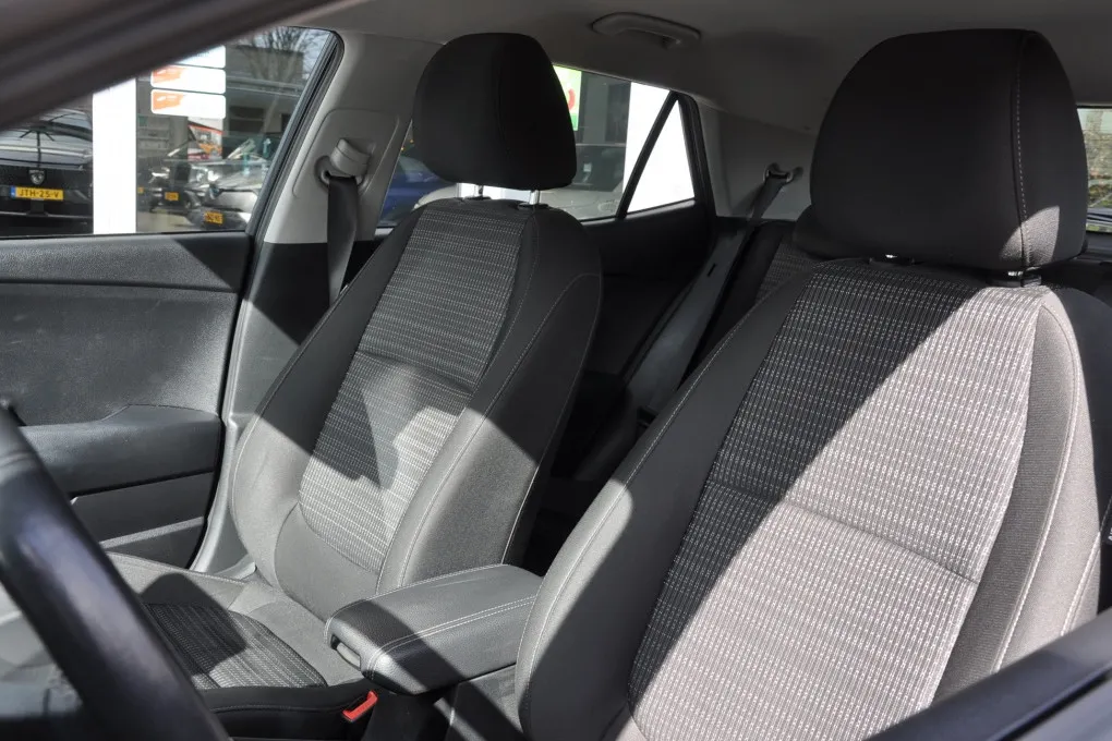 Kia Stonic 1.0 T-GDi MHEV Dyn L Clima Navi All Seasons