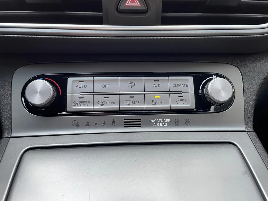Hyundai Kona EV Comfort 64 kWh | Warmtepomp | 100% SOH | Adaptive cruise control | Apple Carplay & Android Auto | Achteruitrijcamera | Parkeersensoren achter | Keyless entry | DAB radio |