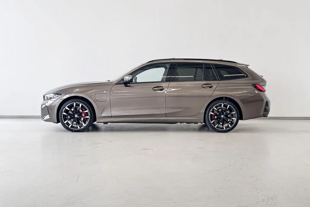 BMW 3 Serie Touring 330e Innovation Pack M Sportpakket Pro
