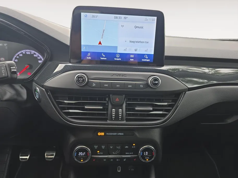 Ford Focus Wagon 2.3 EcoBoost ST-3 | Performance Pack | Panoramadak | Trekhaak | Winter Pack | Achteruitrijcamera | Adapt. Cruise Control | 12 maanden garantie! |