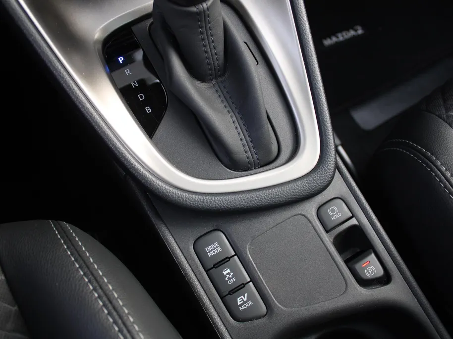 Mazda 2 Hybrid 1.5 Select | Camera | Navi | 16" LM | Panoramadak |