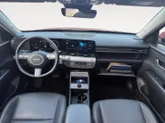 Hyundai Kona 1.6 GDI HEV Premium Sky | 1e Eigenaar | Panoramadak | Stoelkoeling/Verwarming | Elektr. Achterklep | Dodehoek detectie | 360 Camera | Fabrieksgarantie! |