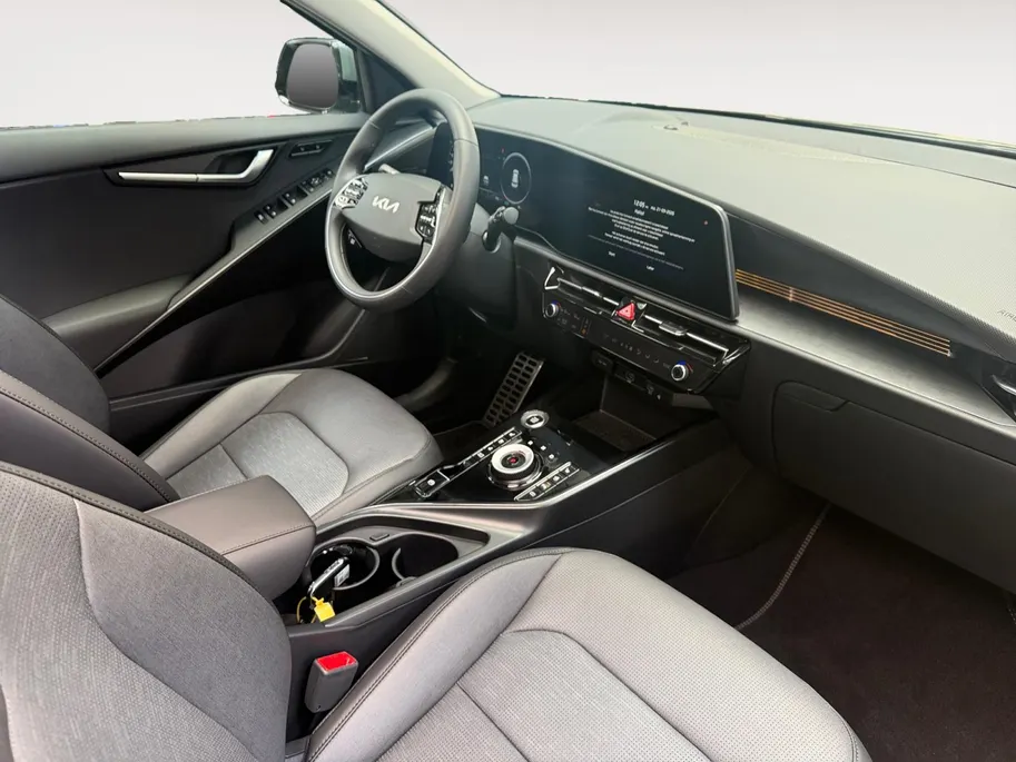 Kia Niro 1.6 GDi Hybrid ExecutiveLine INRUILPREMIE € 6300,- KORTING | OP = OP | FULL-OPTIONS | HEV |