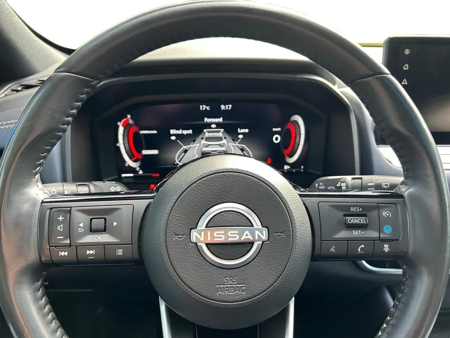 Nissan QASHQAI 1.3 MHEV Tekna Apple Carplay/Android Auto , navigatiesysteem full map , elektrisch bedienbare achterklep met sensorsturing, panoramadak , cruise control adaptief , lichtmetalen velgen 19'