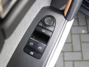 Mazda MX-30 e-SkyActiv EV 145PK Advantage Modern 36 kWh | Stoelverwarming | HUD | Dodehoek detectie | Elek. stoelverstelling | LED | 18' LM | Camera |