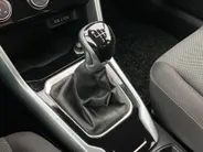 Volkswagen T-Roc 1.0 TSI 81KW/110PK Life Navigatie · Apple/Android Car Play · Camera + Parkeersensoren ·