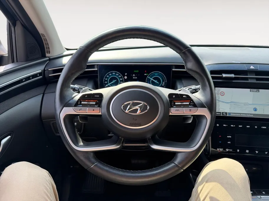 Hyundai Tucson 1.6 T-GDI 265pk PHEV Premium Sky 4WD | Schuif-Kantel Dak | Stoel Verwarming/Ventilatie | Memory Seats | Adaptief Cruise Control | Apple Carplay/Android Auto