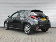 Mazda 2 Hybrid 1.5 Select | 16" LM | Stoel- & stuurverwarming | HUD | Camera | Dodehoek sensor | Clima | Apple Carplay/Android Auto |