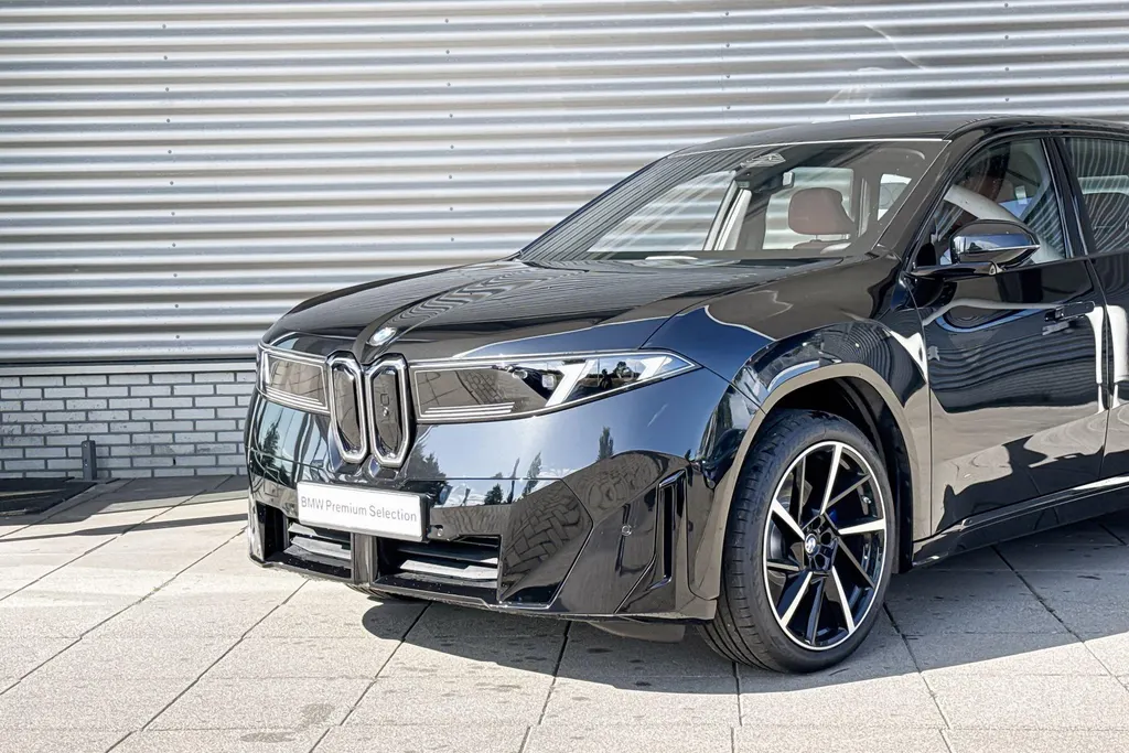 BMW iX3 40 eDrive 83 kWh