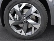 Škoda Kodiaq 1.5 TSI 204pk DSG PHEV Sportline Business · Panoramadak · Wegklapbare Trekhaak · Camera · Elek. Voorstoel · Elek. Achterklep · 19'' Inch · Garantie t/m 24-06-2030 of 100.000km