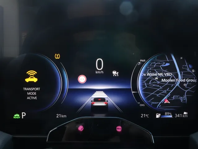 Suzuki e Vitara Select 61 kWh | Stoel/Stuur Verwarming | Apple/Android Auto |