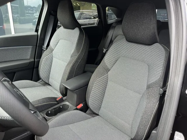 Mitsubishi Grandis 1.8 HEV First Edition