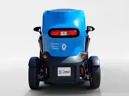 Renault Twizy Intens 80 duo uitvoering voor 2 personen | slechts 2048 KM | koopaccu |  LM velgen | blauwe wrap auto is zwart metallic Twizy Intens 80 duo uitvoering voor 2 personen | slechts 2048 KM | koopaccu |  LM velgen | blauwe wrap auto is zwart metallic