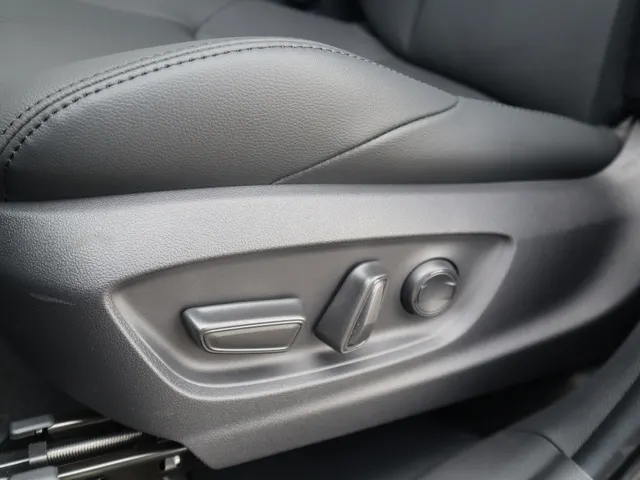 Toyota Corolla Cross Hybrid 180 Executive Leder | JBL | 360 camera