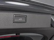 Volkswagen Tiguan 1.5eHybrid 200kW/272PK R-Line · Panoramadak · Trekhaak · 360°Camera + Parkeersensoren · Garantie t/m 20-07-2030 of 100000km.