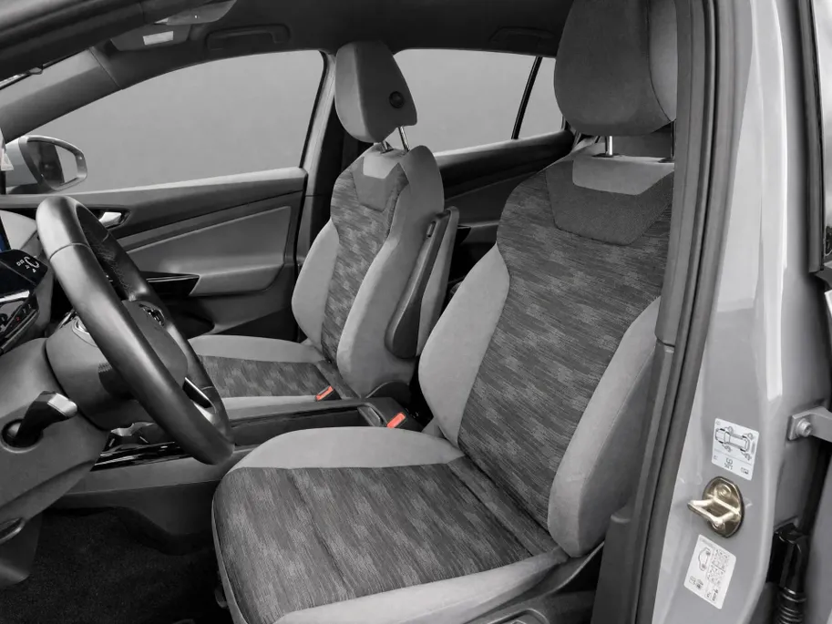 Volkswagen ID.4 Pro Business Advantage 204pk 77 kWh · SOH 95,4% · Camera · Wegklapbare Trekhaak · Apple/Android Car Play · Stoel-& Stuurverwarming · 19'' Inch ·