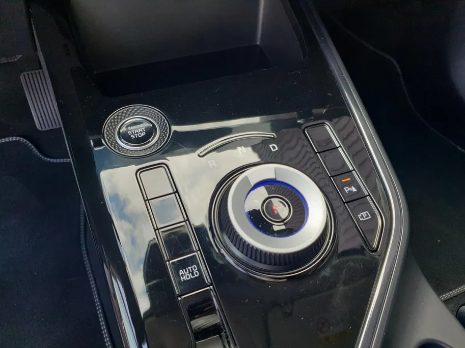 Kia Niro 1.6 GDi Hybrid DynamicLine | Trekhaak | Navigatie | Camera | Adaptieve cruise control | Apple Carplay / Android Auto | Verbruik 1 op 20!