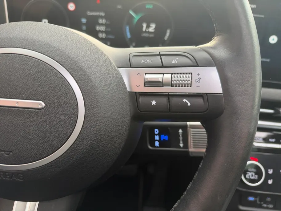 Hyundai Tucson 1.6 T-GDI PHEV Premium Sky 252PK | 66km WLTP elektrisch | Navigatie | Apple Carplay & Android Auto | Stoelventilatie & verwarming | Schuif- kanteldak | 360 camera |