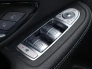 Mercedes-Benz GLC Coupé 300e 4MATIC Business Solution AMG l Panoramadak l Stoelverwarming l Achteruitrij camera