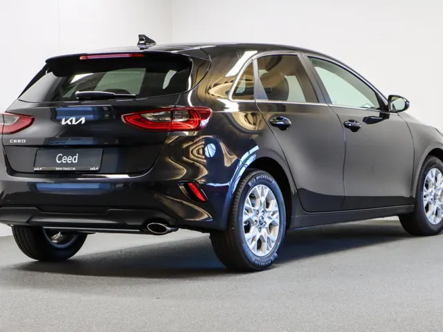 Kia Ceed 1.0 T-GDi DynamicPlusLine