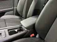 CUPRA Formentor 1.5 - 204PK TSI e-Hybrid Business Automaat | NIEUWE AUTO | Elektrisch Wegklapbare Trekhaak | Schuif/Kantel Dak | Digital Cockpit | Camera | Parkeersensoren | Stoelverwarming | Stuurwielverwarming | Apple CarPlay/Android Auto |