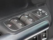 Mercedes-Benz B-Klasse 250 e AMG Line l Keyless l Achteruitrij camera l Stoelverwarming