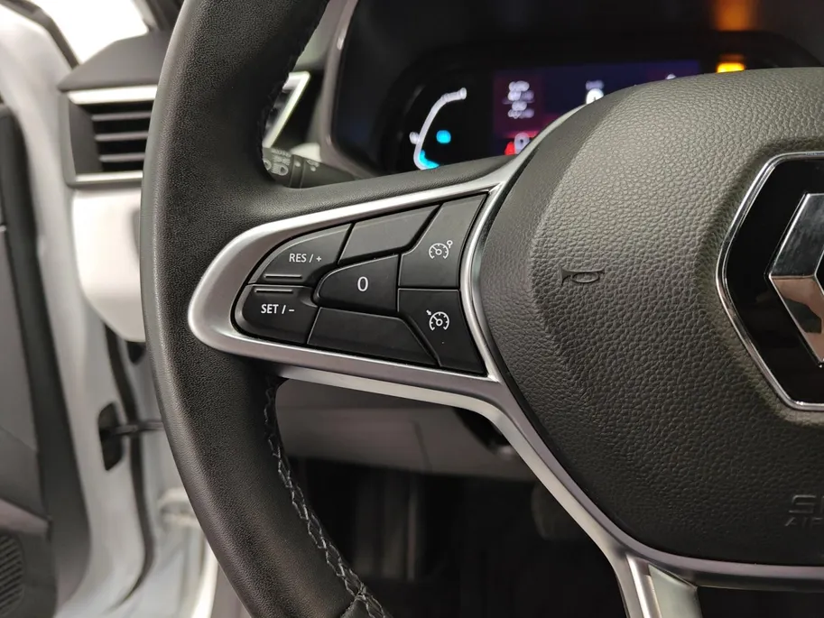 Renault Clio 1.6 E-Tech Hybrid 145 Techno AUTOMAAT NAVI AIRCO APPLE CARPLAY ANDROID AUTO CRUISE CONTROLE LM VELGEN PARKEERSENSOREN ZEER MOOIE AUTO