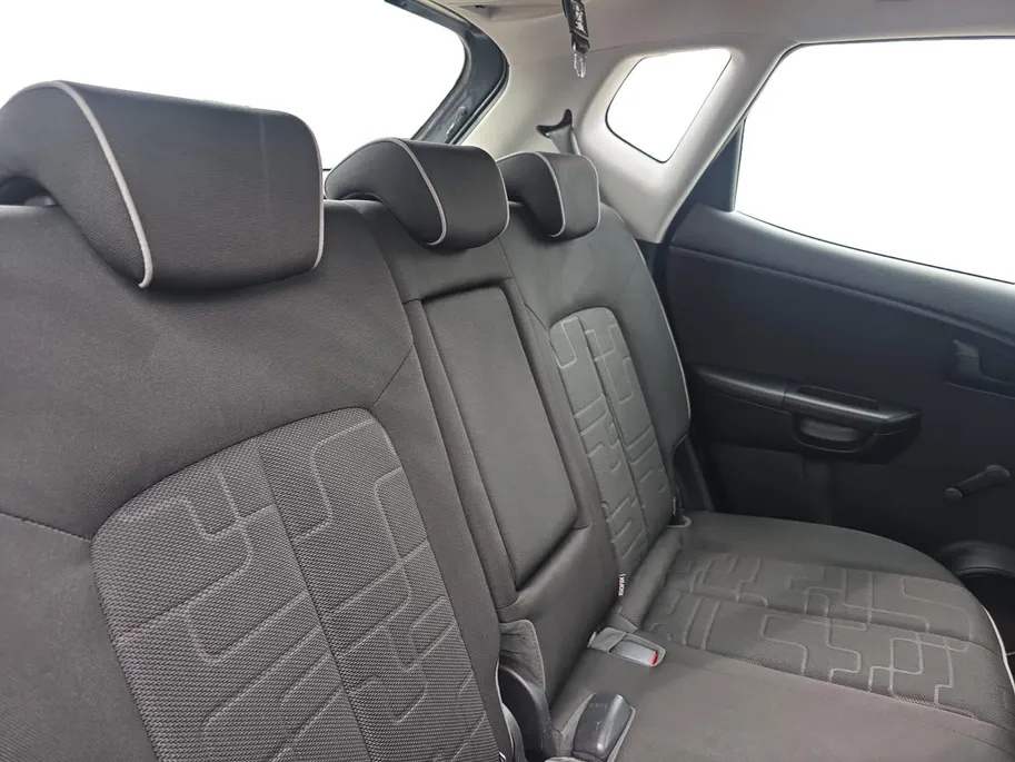 Kia Venga 1.6 CVVT X-tra | Automaat! | Trekhaak | Navigatie | Cruise Control | Airco | Parkeersensoren achter | 12 maanden garantie!