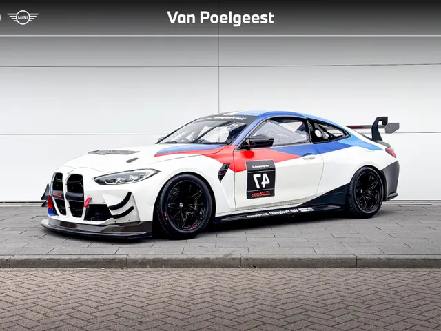 BMW M4 GT4