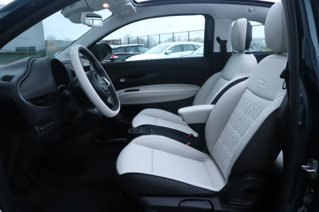 Fiat 500C La Prima by Bocelli 42 kWh | JBL | Winter | Camera | 17′