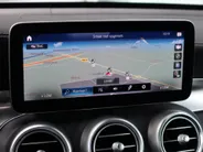 Mercedes-Benz GLC 300e 4MATIC Business Solution AMG l Trekhaak l Stoelverwarming l Achteruitrij camera