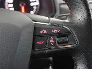 SEAT Ibiza 1.0 TSI FR Business Intense / Camera / Trekhaak afneembaar / Navi. / Full led / Apple Carplay /