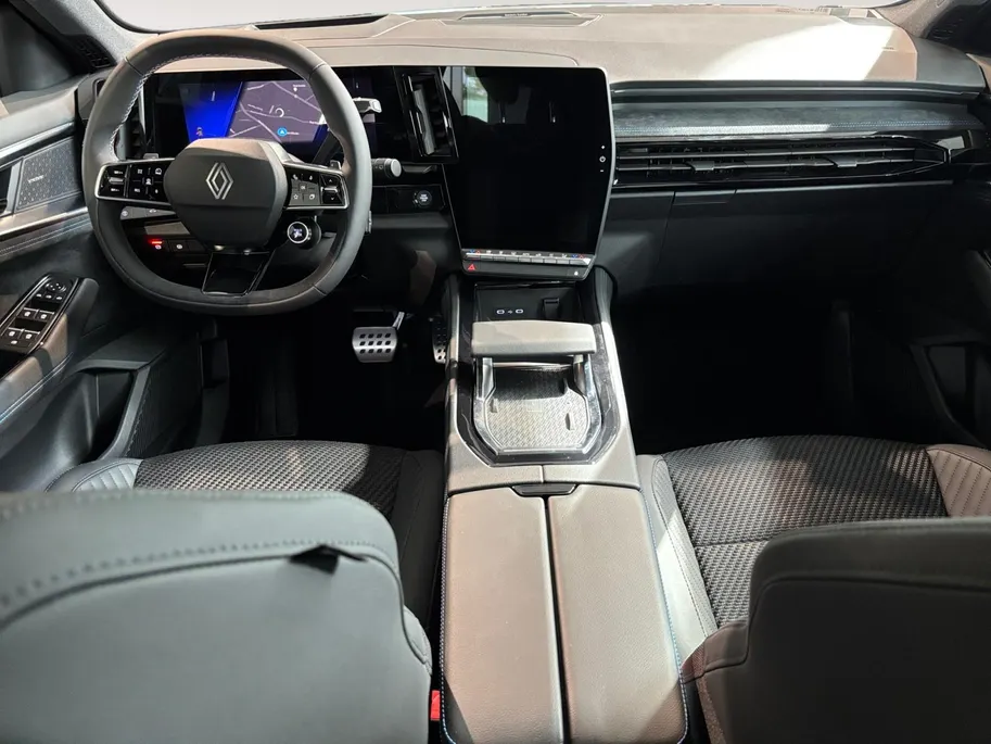 Renault Espace E-Tech full hybrid 200 esprit Alpine 7p. | Nu uit voorraad leverbaar met € 8.200,- Zeeuw & Zeeuw voorraadkorting en 5 jaar Gratis fabrieksgarantie !