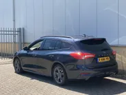 Ford Focus 1.0 EcoBoost 125 pk Hybrid ST Line X Wagon Trekhaak - Navigatie - B&O -Apple Carplay/ Android Auto - Blue Panther Metallic - Elktrische achterklep