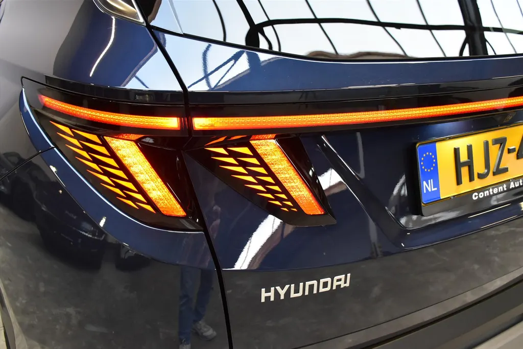 Hyundai Tucson 1.6 T-GDi Plug In Hybride Premium Sky I Schuifdak | Navi | 360 Camera | Electr stoelverst. | PDC .