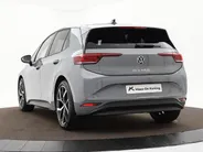 Volkswagen ID.3 Neo Life 61 kWh accu 190 PK Elektr. aandrijving · Comfort Pakket · Zijruiten achter en achterruit getint ·